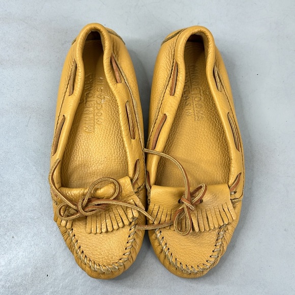 Minnetonka Kilty Deerskin Fringe Soft Sole Moccasins Slip On - Picture 4 of 10